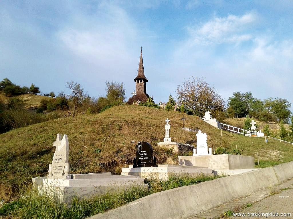 Biserica de lemn - Ciumarna