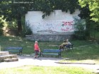 Scena din parc colina parcul izvorul Gorunul strada Moldova