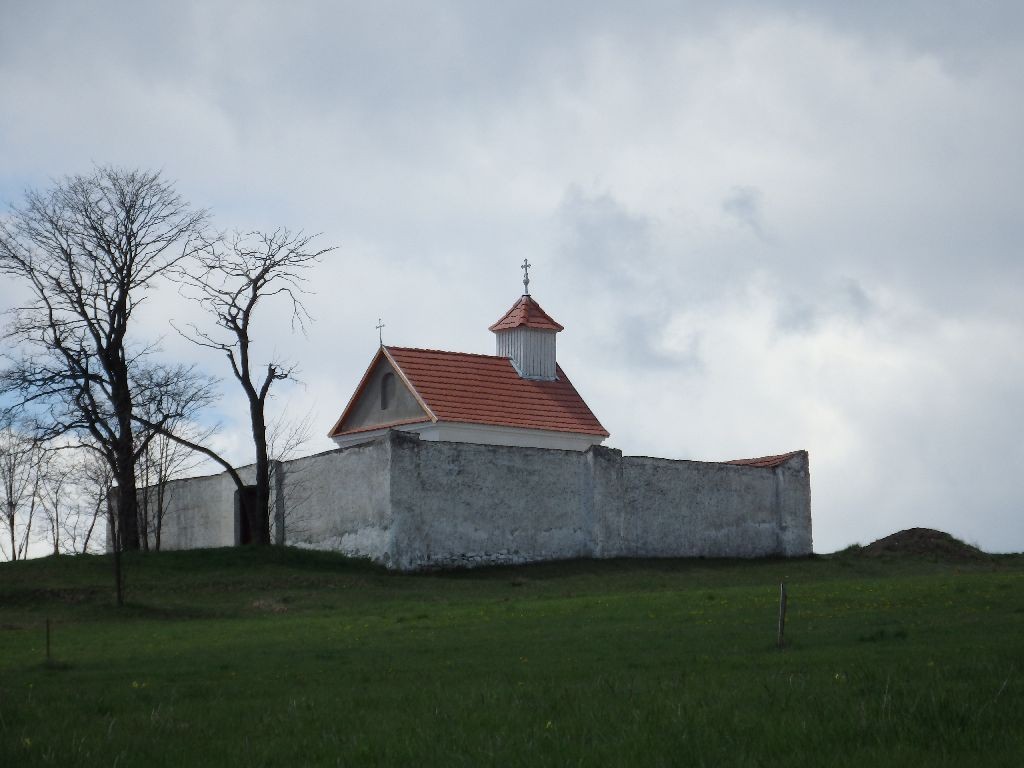 Capela Sfanta Ana - Tomesti